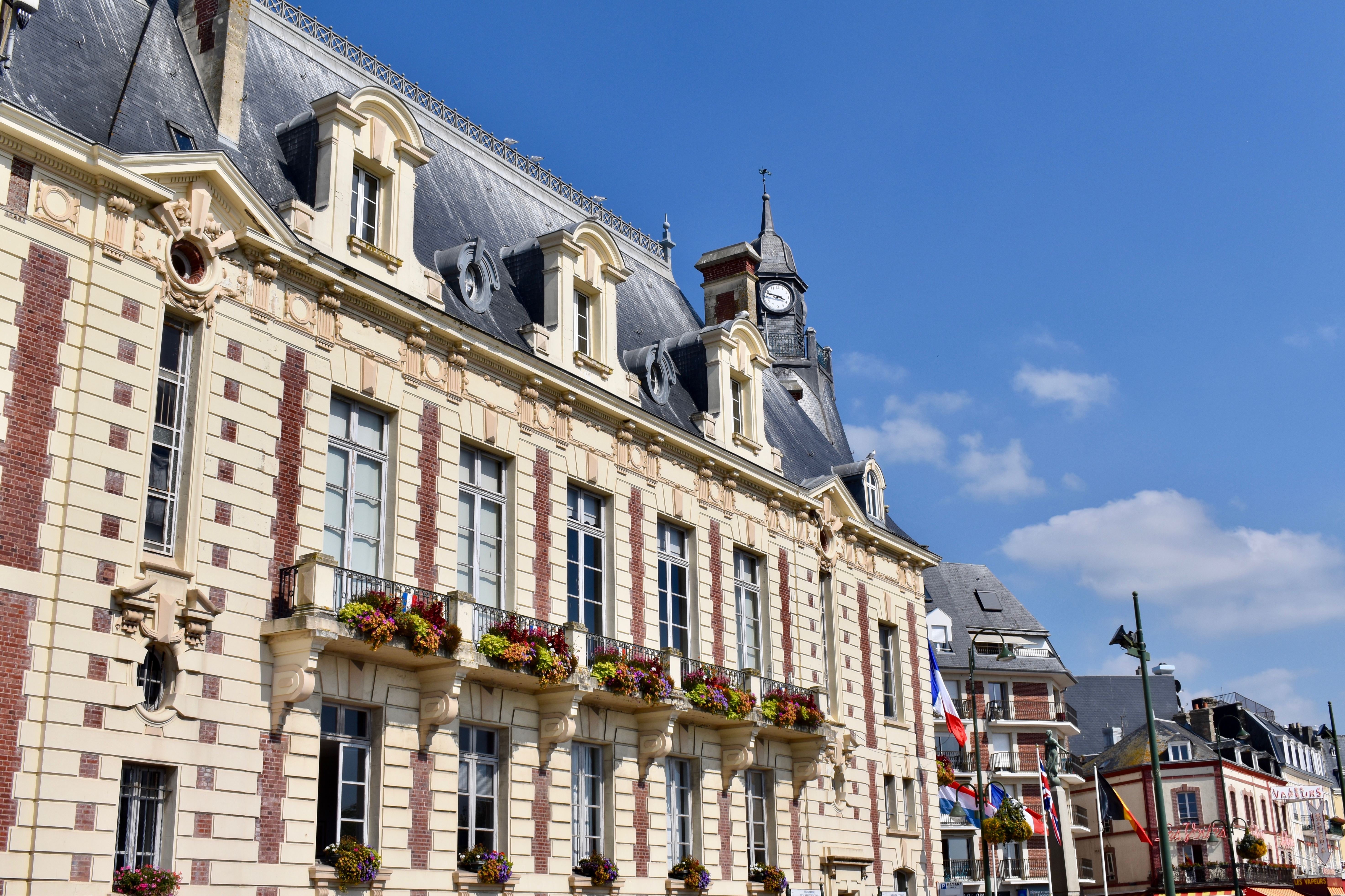 Exposition – Deux points de vue sur Trouville et ses alentours