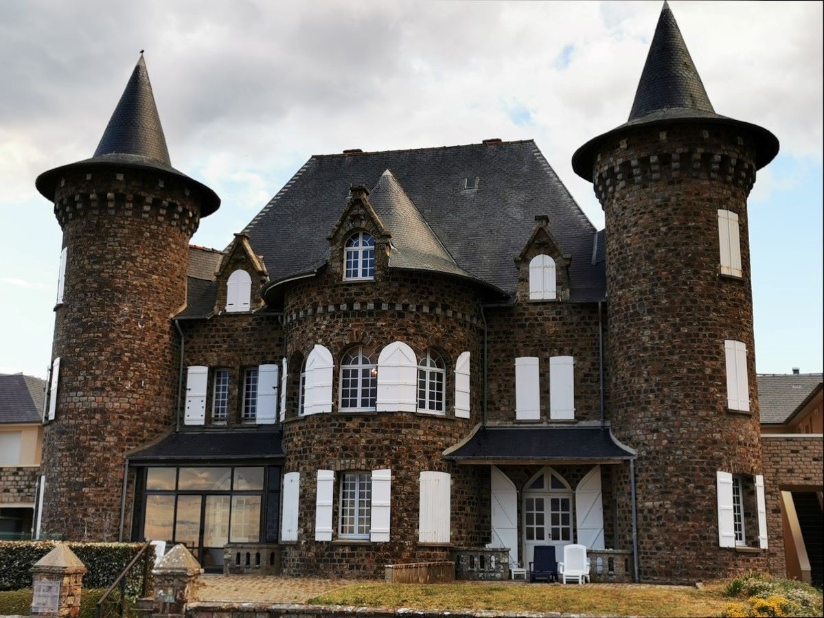 Meublé de Tourisme > Le Château de Chimay