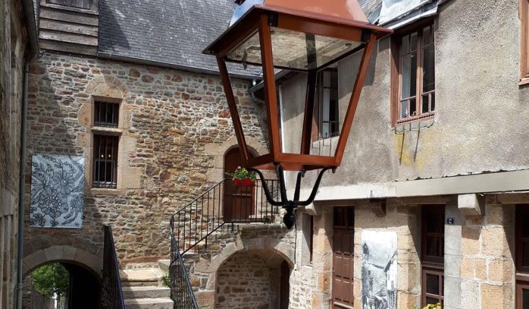 1 Cour du Foyer-Musées de Villedieu 2019 1 Cour du Foyer-Musées de Villedieu 2019