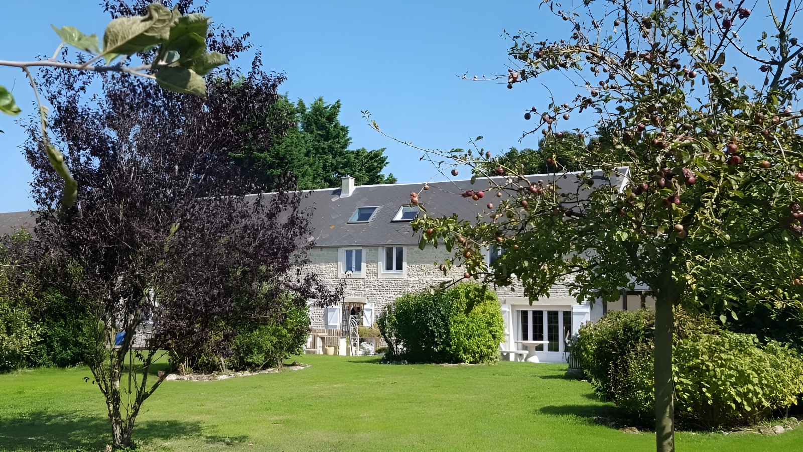  1 Maison-Jardin 