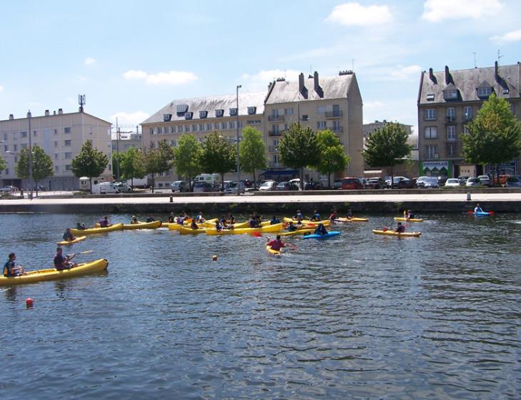 Hérouville Caen Canoë Kayak - séance sur le bassin St Pierre de Caen