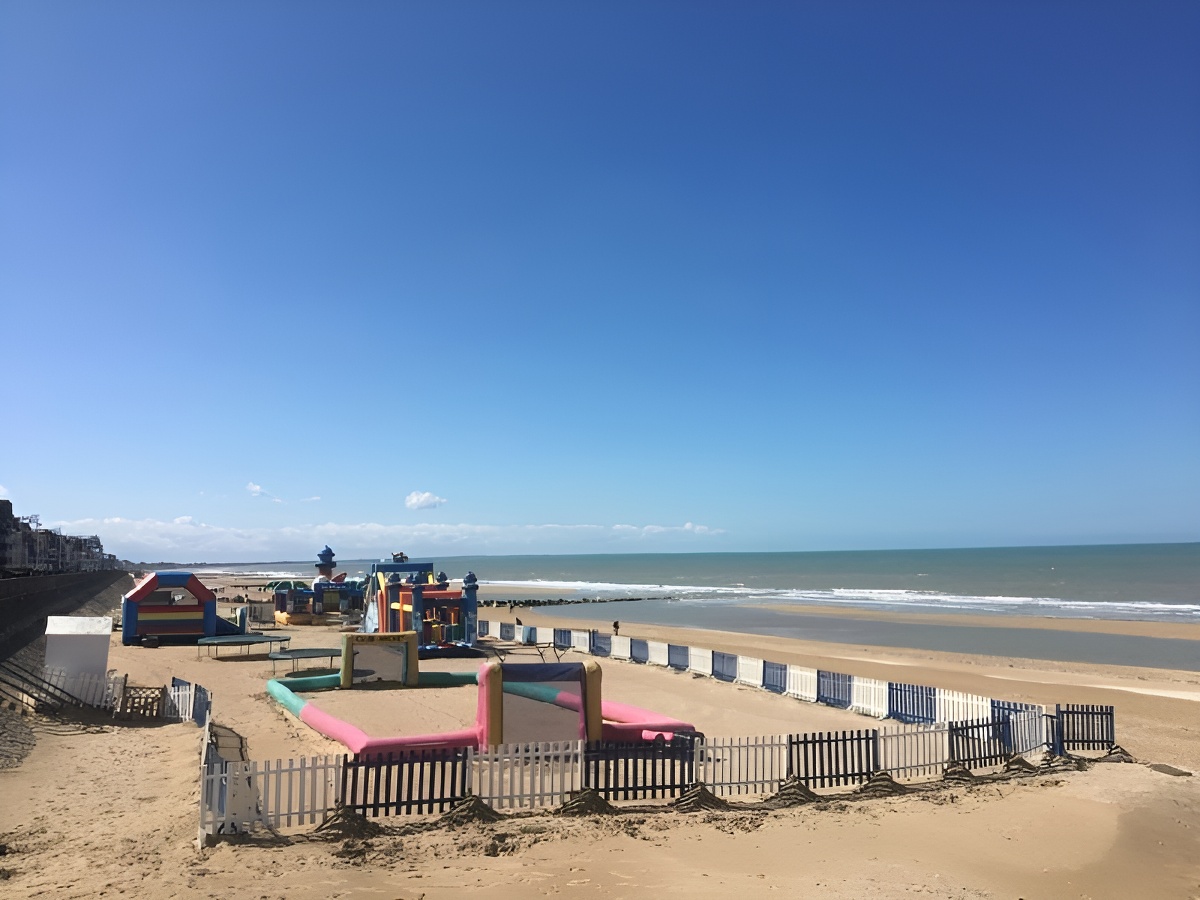 Aire de jeux du Croco Club Cabourg