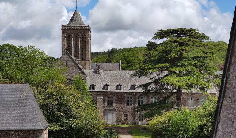 2-abbaye-la-lucerne-d-outremer©Fondation Abbaye de La Lucerne d'Outremer 2-abbaye-la-lucerne-d-outremer©Fondation Abbaye de La Lucerne d'Outremer