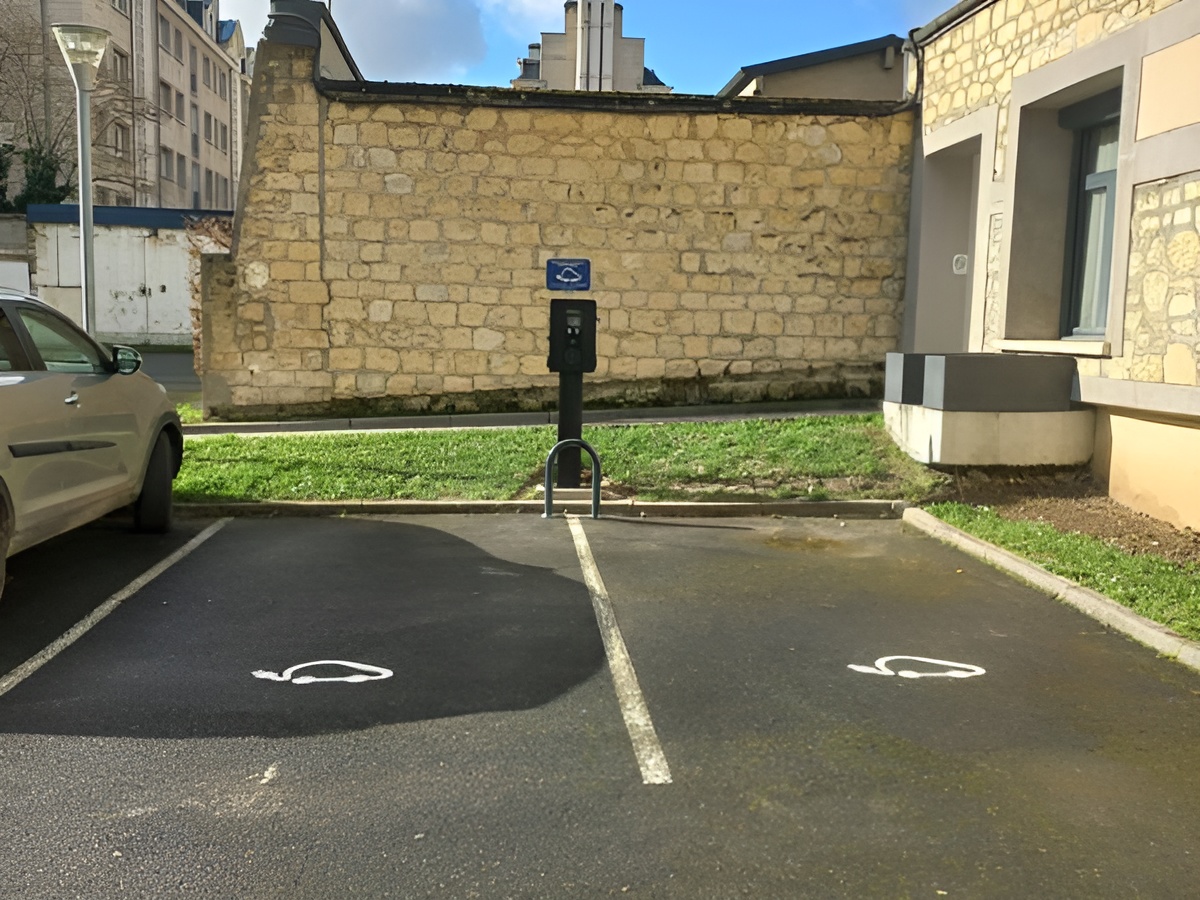 B&B Home Caen Centre Gare