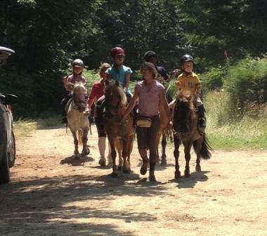 EARL Moyon Equitation