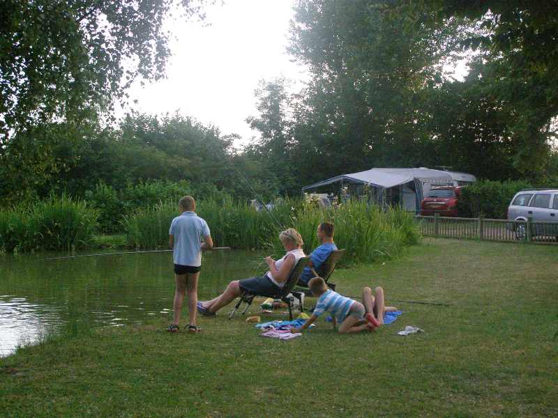 Aire de camping-car > Camping L'Etang des Haizes