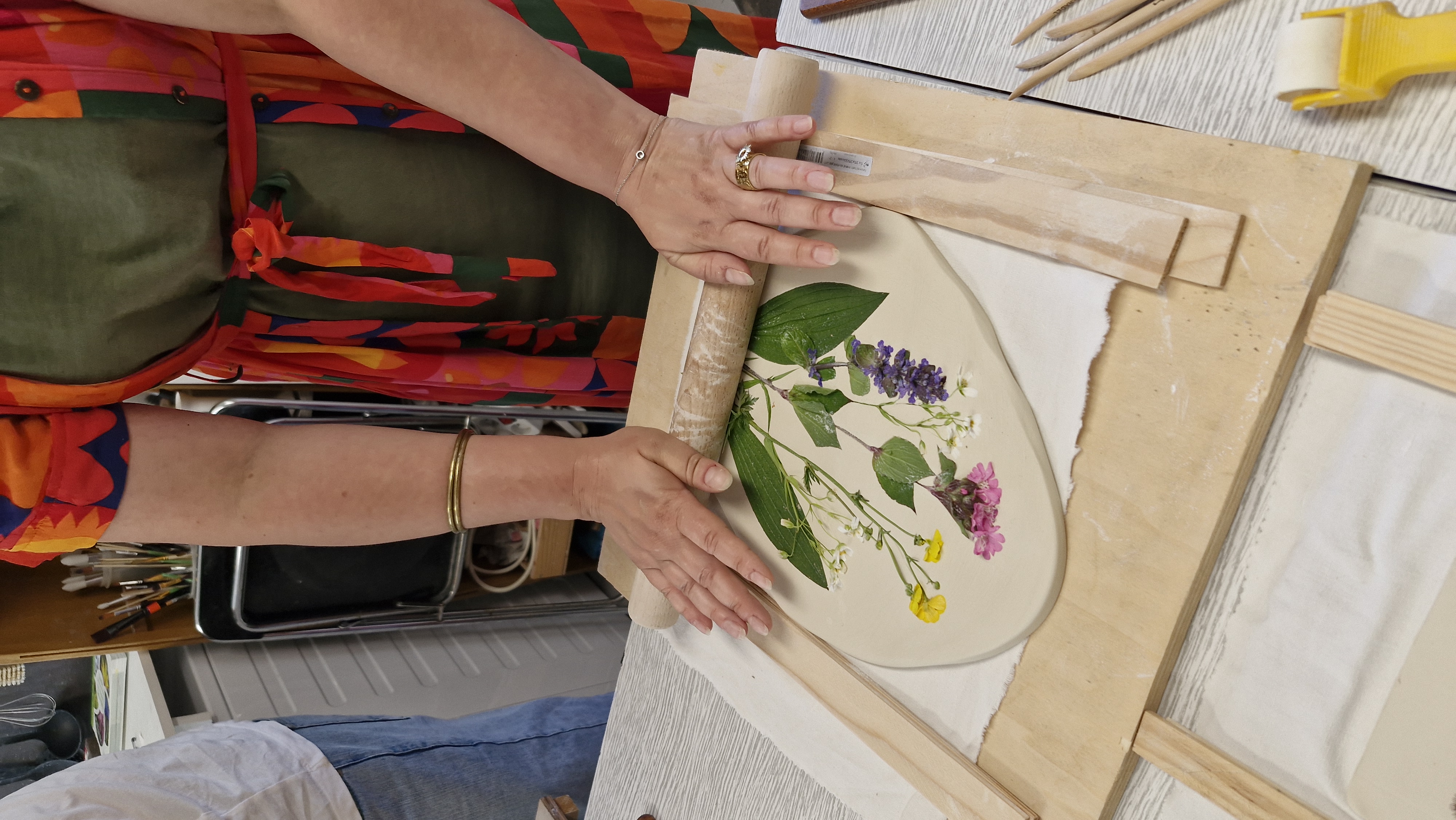 Atelier dessous de plat ou plaque de porte en porcelaine