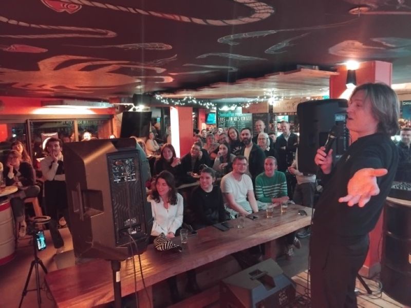 Cale Comedy Club