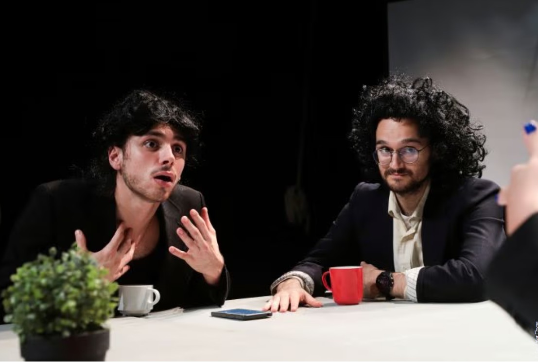 Théâtre "Oui?"