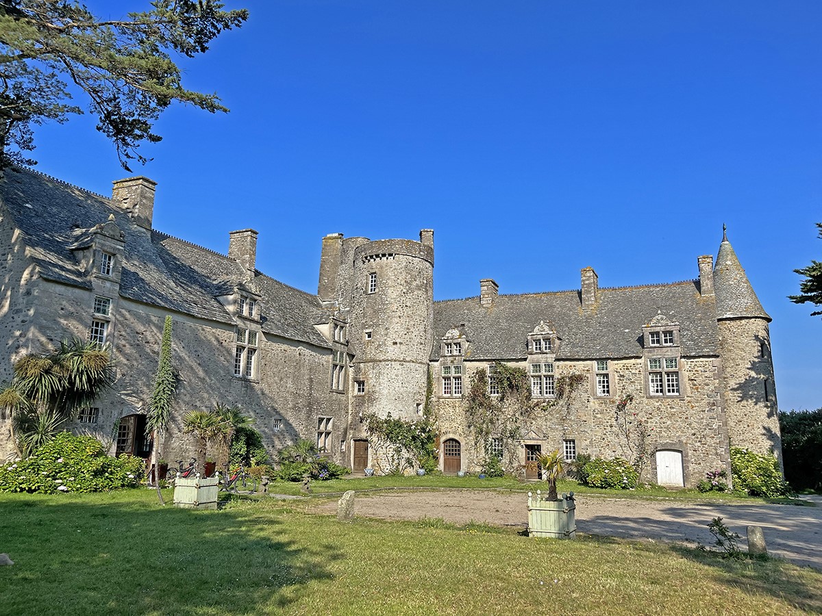 Chambres d'hôtes > Château de Vauville, La Hague - photo 12