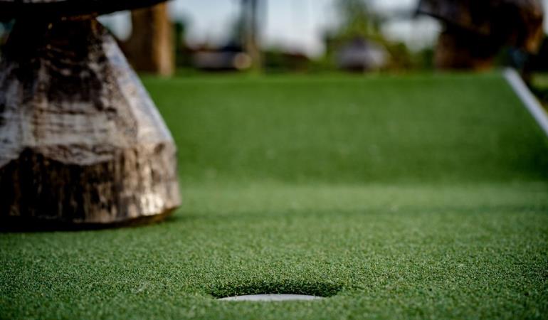 4-green-minigolf-saint-aubin-des-preaux 4-green-minigolf-saint-aubin-des-preaux