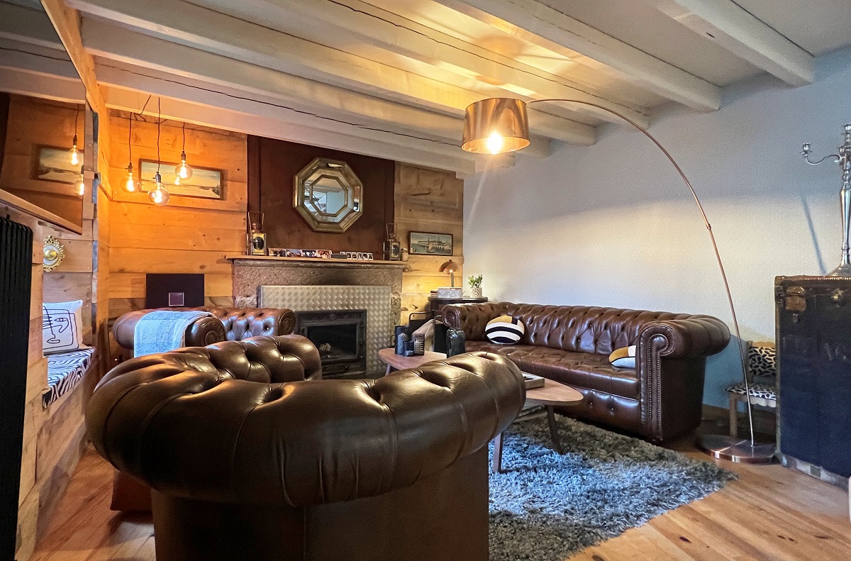 Meublé de tourisme > Maison en pierre, piscine et jardin proche mer, Montfarville - photo 4