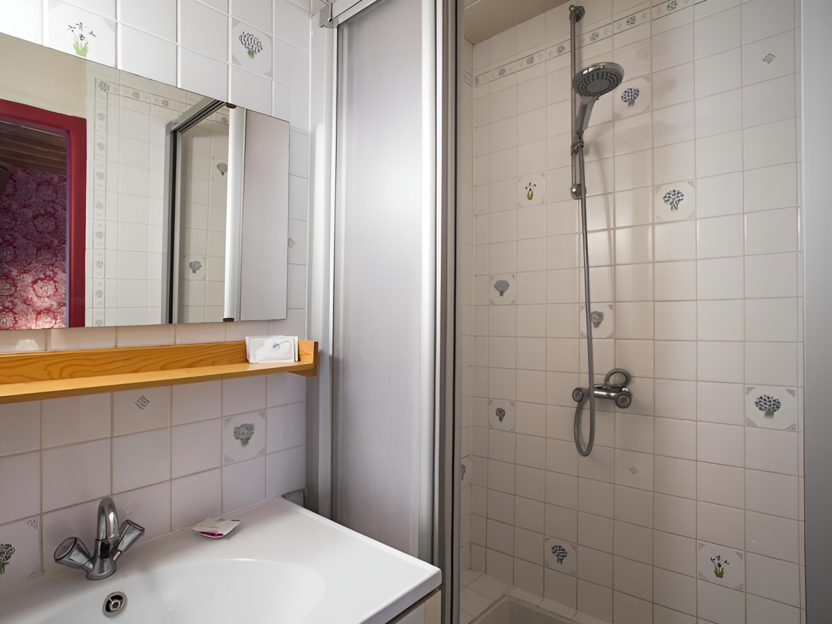 Chambre Rouge, Reviers - photo 10