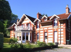 La Villa des Rosiers