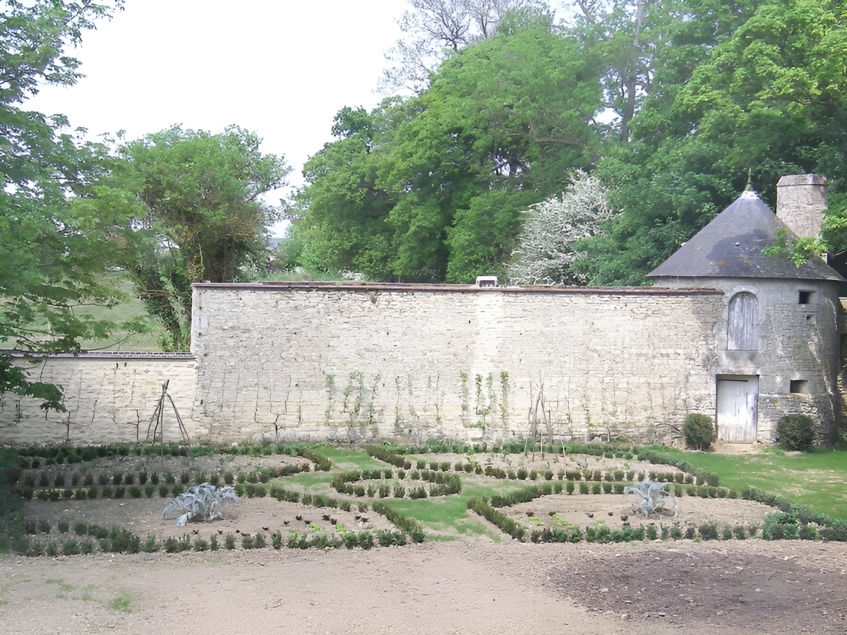 Château de Damigny, Saint-Martin-des-Entrées - photo 3