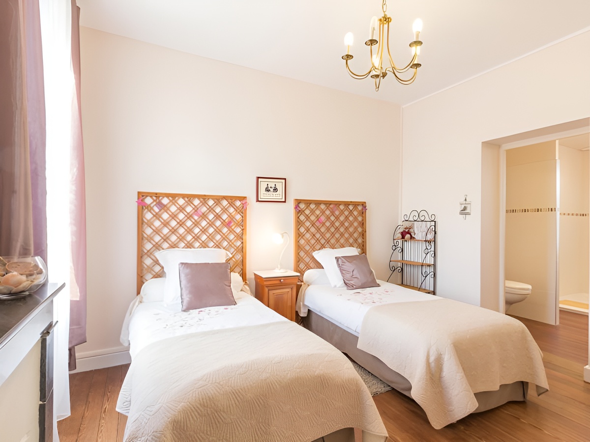 La Biscoutie, Arromanches-les-Bains - photo 9