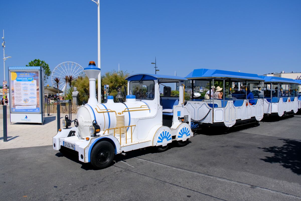 Petit train touristique de Ouistreham Riva-Bella