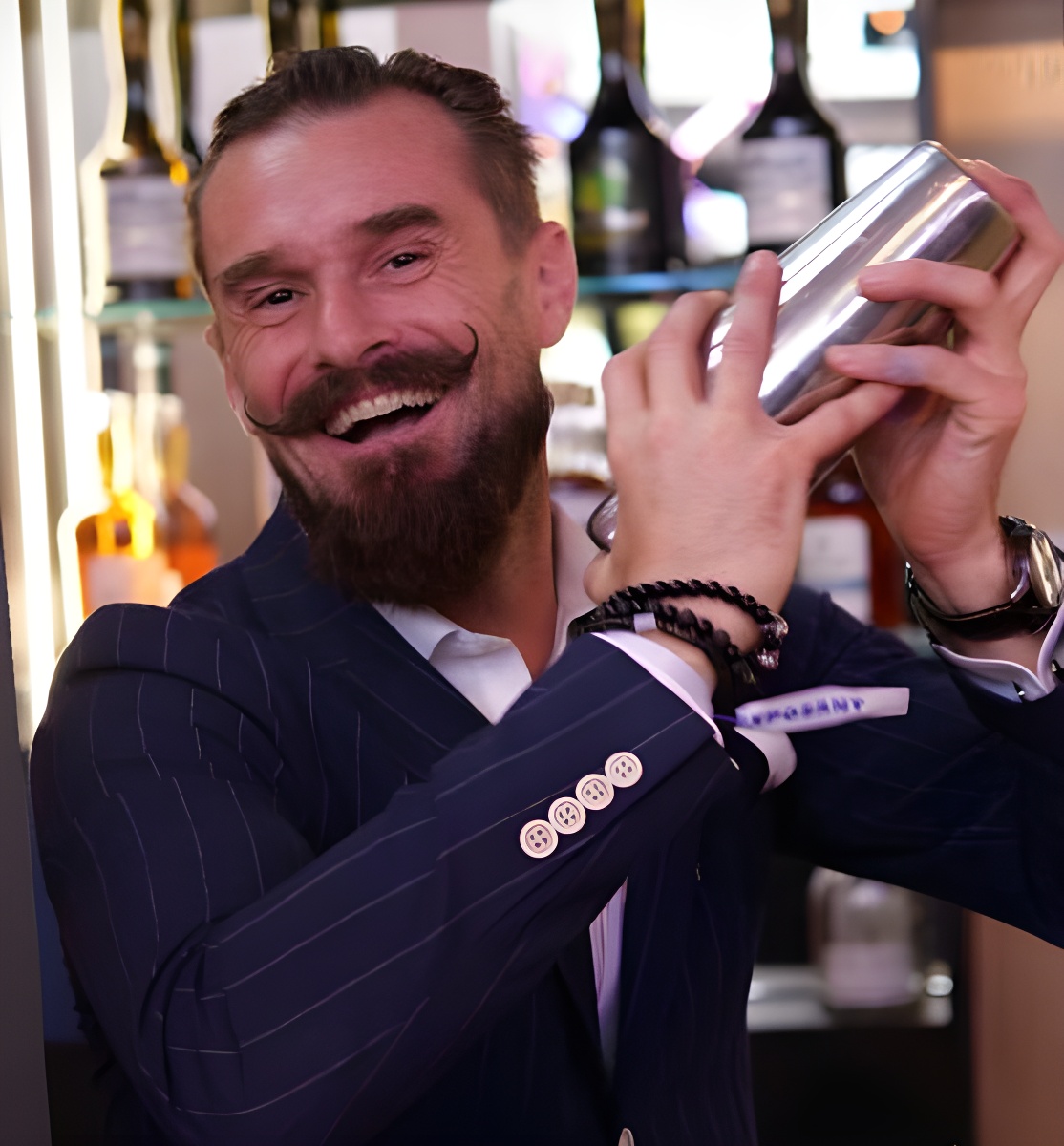 Guillaume Six - Bartending