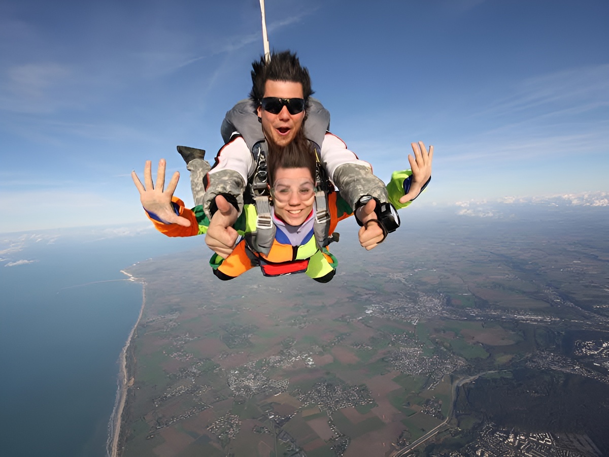 Abeille Parachutisme, Honfleur - photo 5