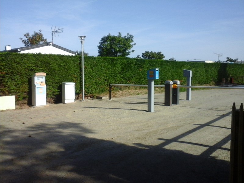 Aire de camping-car > Camping Le Sud - photo 3