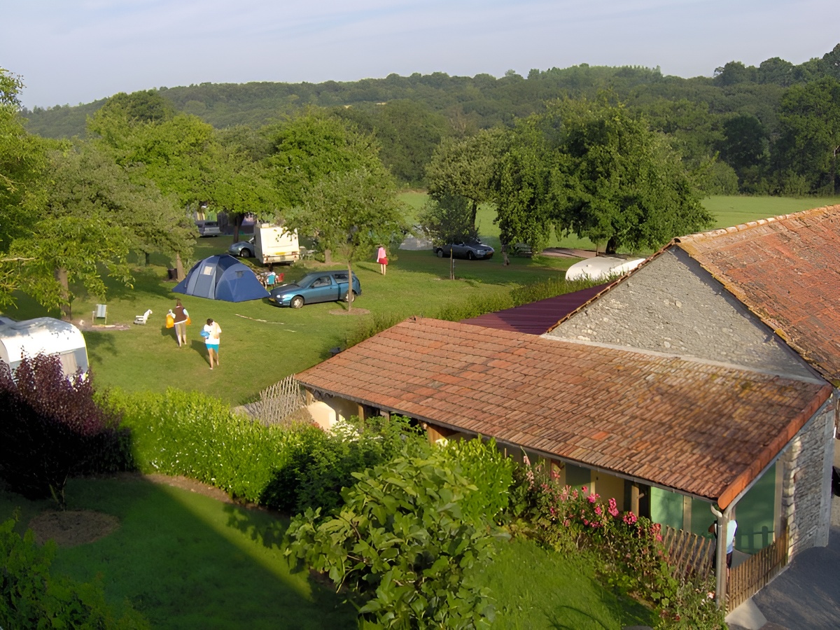 Aire Naturelle de camping du Moulin Foulon