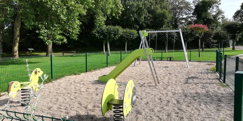 Aire de jeux > Le Bourg - photo 2