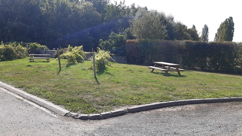 Aire de Pique Nique > Contrières