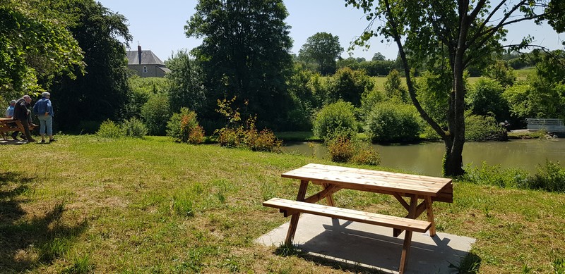 Aire de Pique Nique > Plan d'eau - photo 4