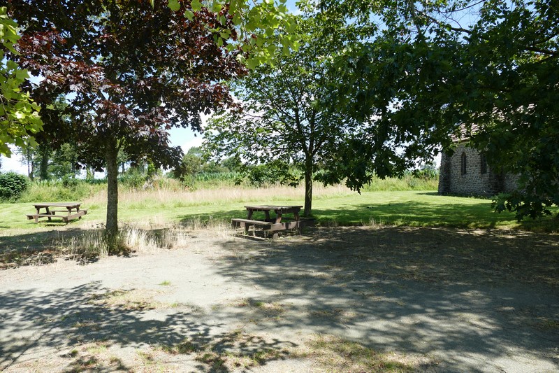 Aire de Pique Nique > La chapelle - photo 3