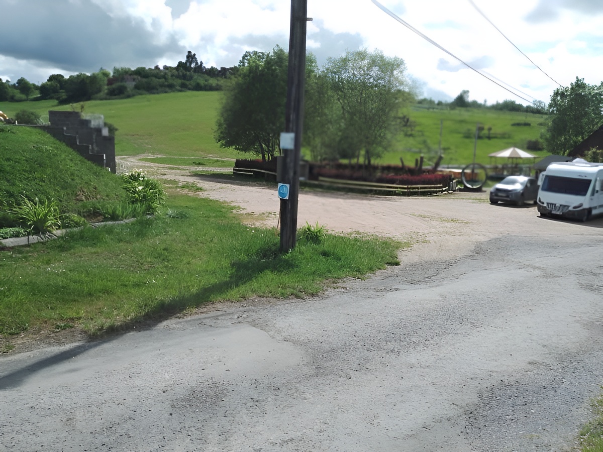 Aire de camping-car privée de Dévalparc - photo 2