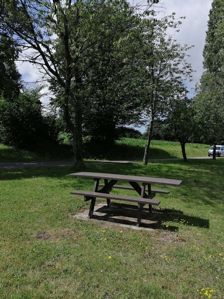 Aire de Pique Nique > Les mezières - Contrières