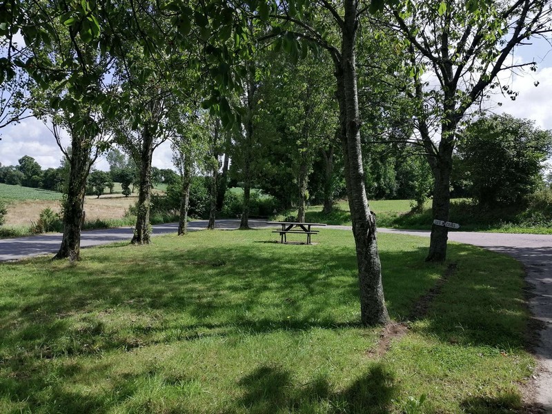 Aire de Pique Nique > Les mezières - Contrières - photo 3