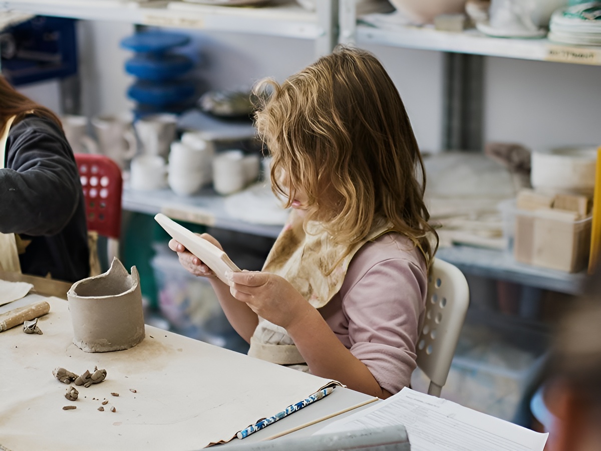 Stages et cours de poterie, modelage, sculpture à l'Atelier LudoTerre