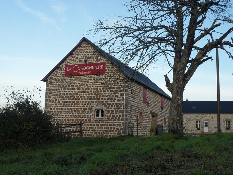 Auberge-de-la-Corbonniere-Geneslay