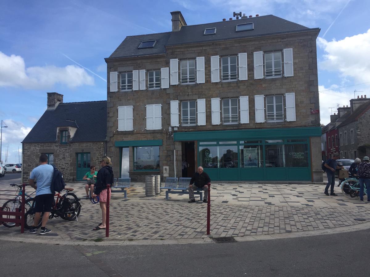 Office de Tourisme du Cotentin | Bureau de Saint-Vaast-la-Hougue — photo 3