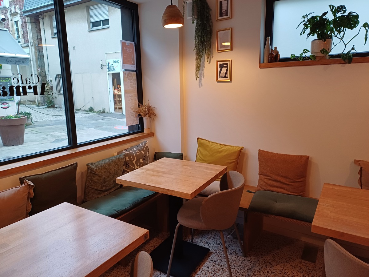 Café Armand, Luc-sur-Mer - photo 5