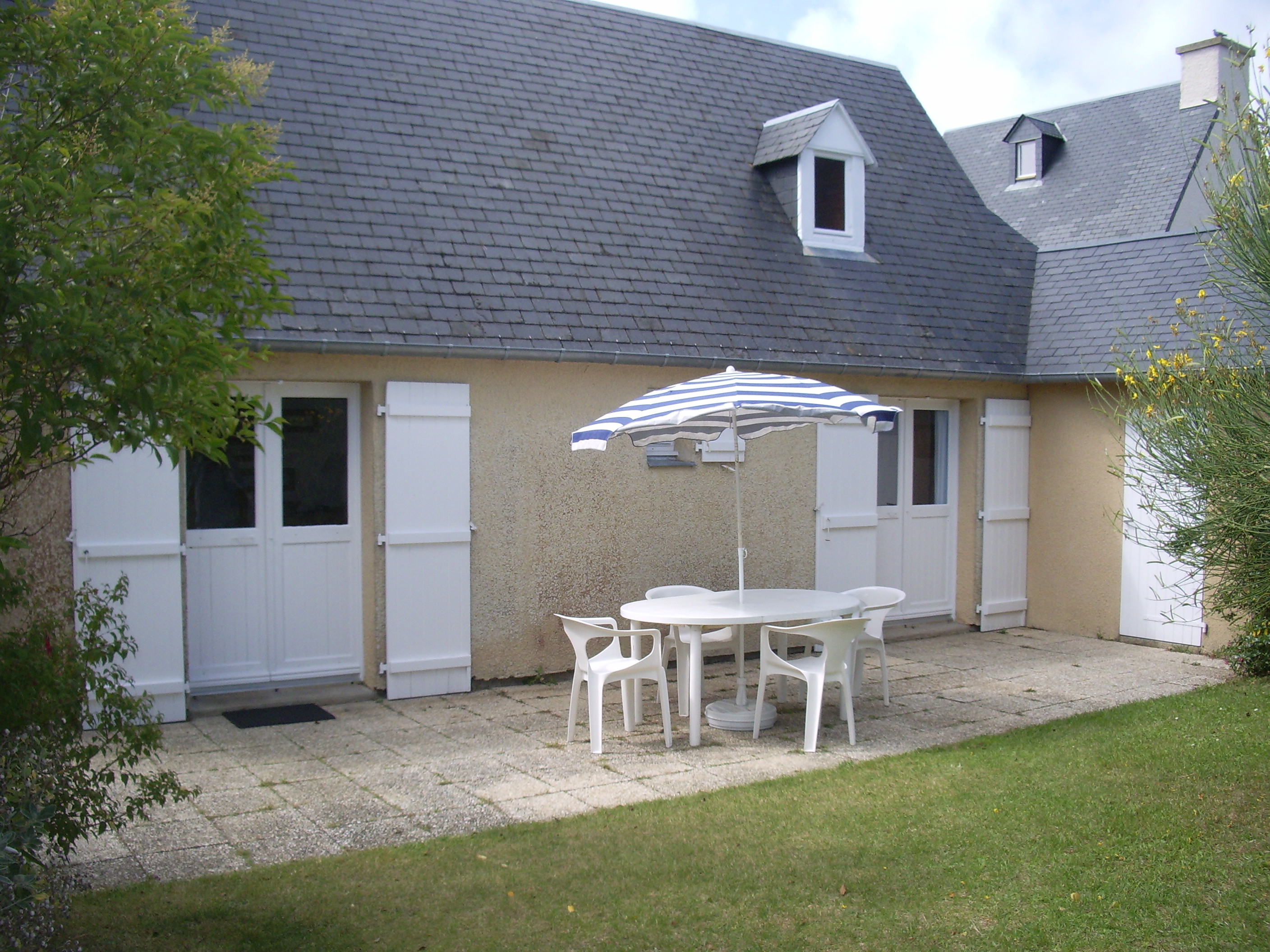 Meublé de tourisme > Petite maison de vacances dans les dunes "Les Crêtes"