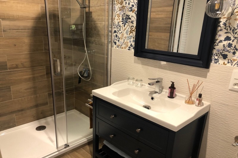 Chambre d'hôtes > La chambre d'à côté