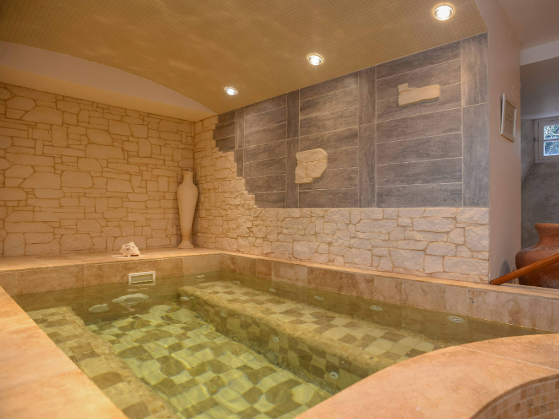 Spa du Château de la Roque, Thèreval