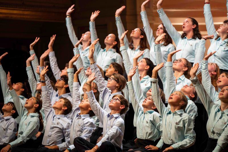 Messe avec le Choeur national des Petits Chanteurs de la Messe du Pape en France