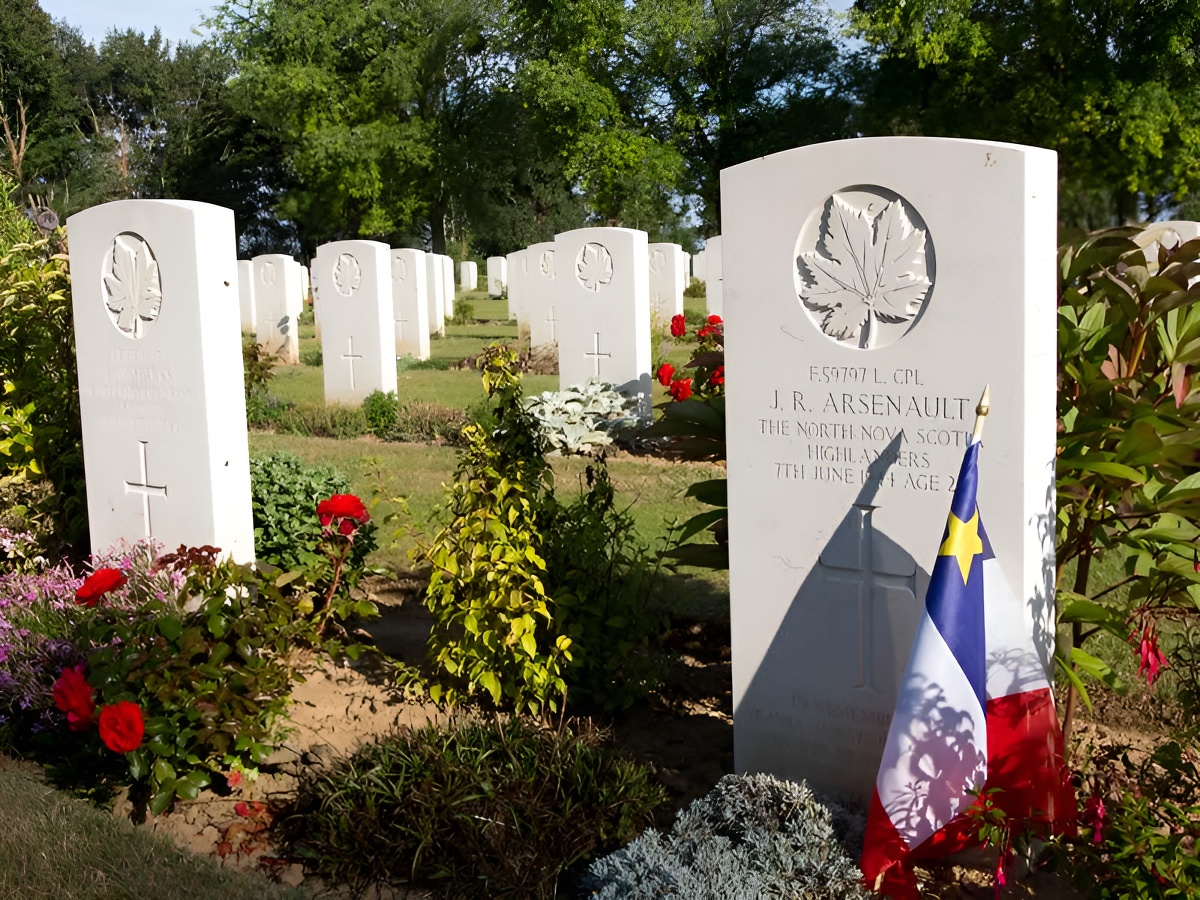 Cimetière Militaire Canadien, Bény-sur-Mer - photo 2