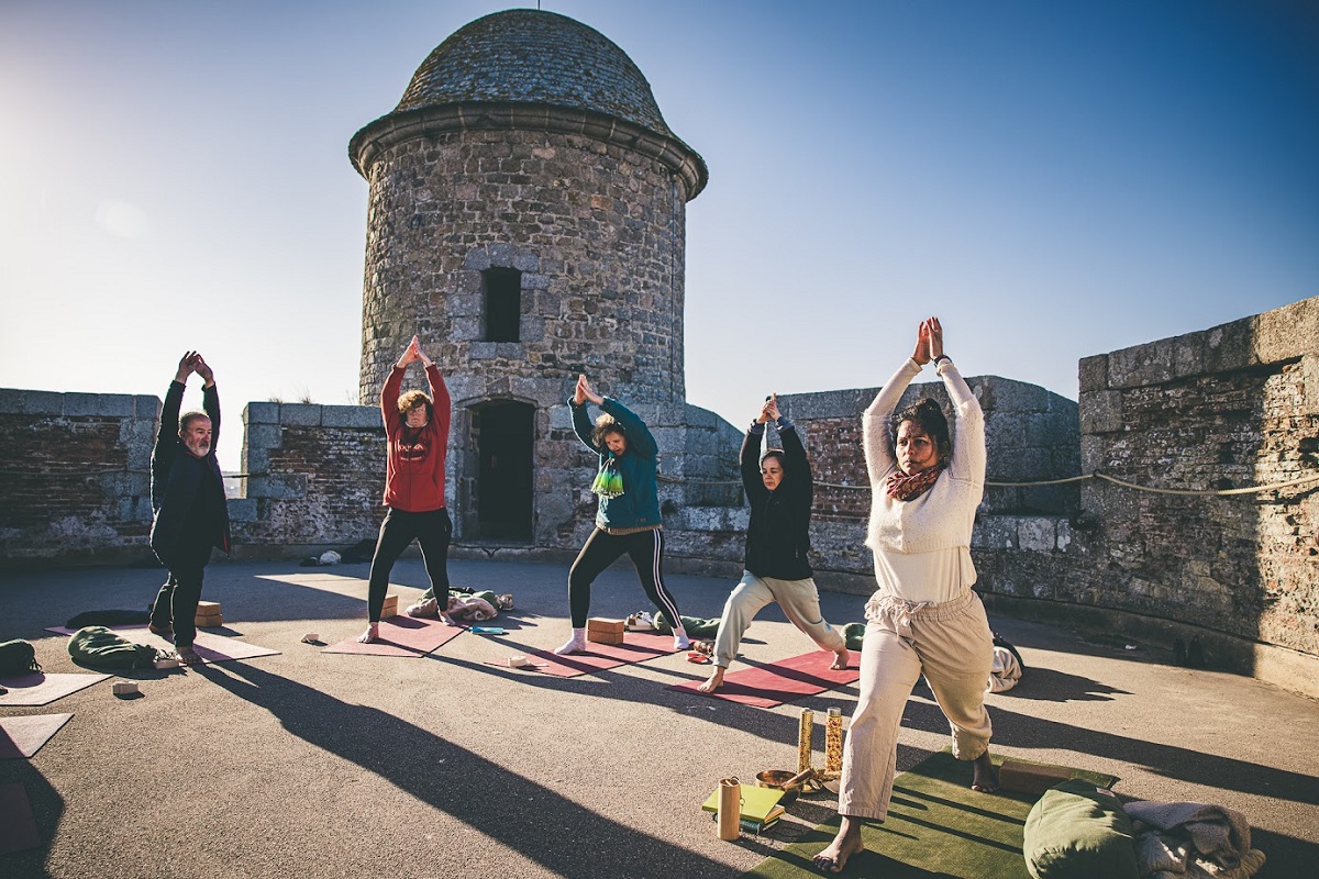 Echappée immersive : Soirée yoga sur l'île Tatihou