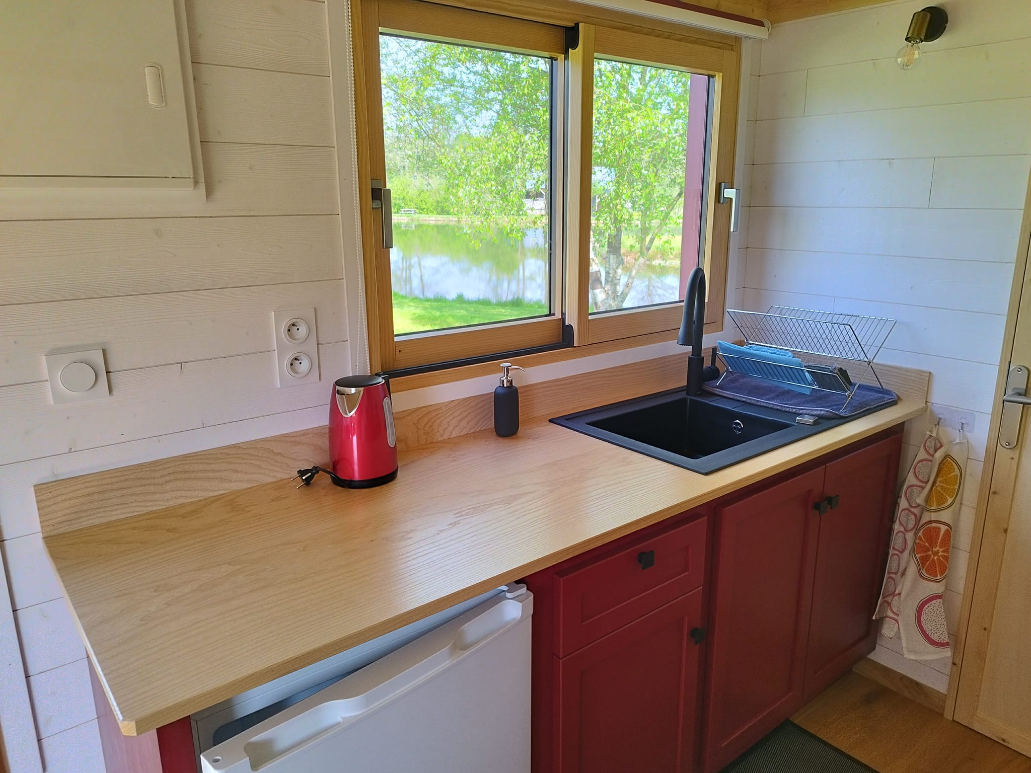 Hébergement insolite > Tiny House les étangs, Saint-Georges-de-Livoye - photo 3