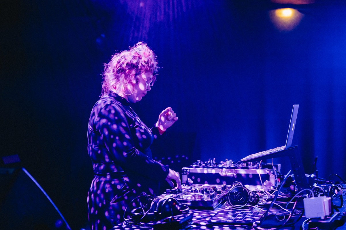 DJ Set Cosmic Suzie