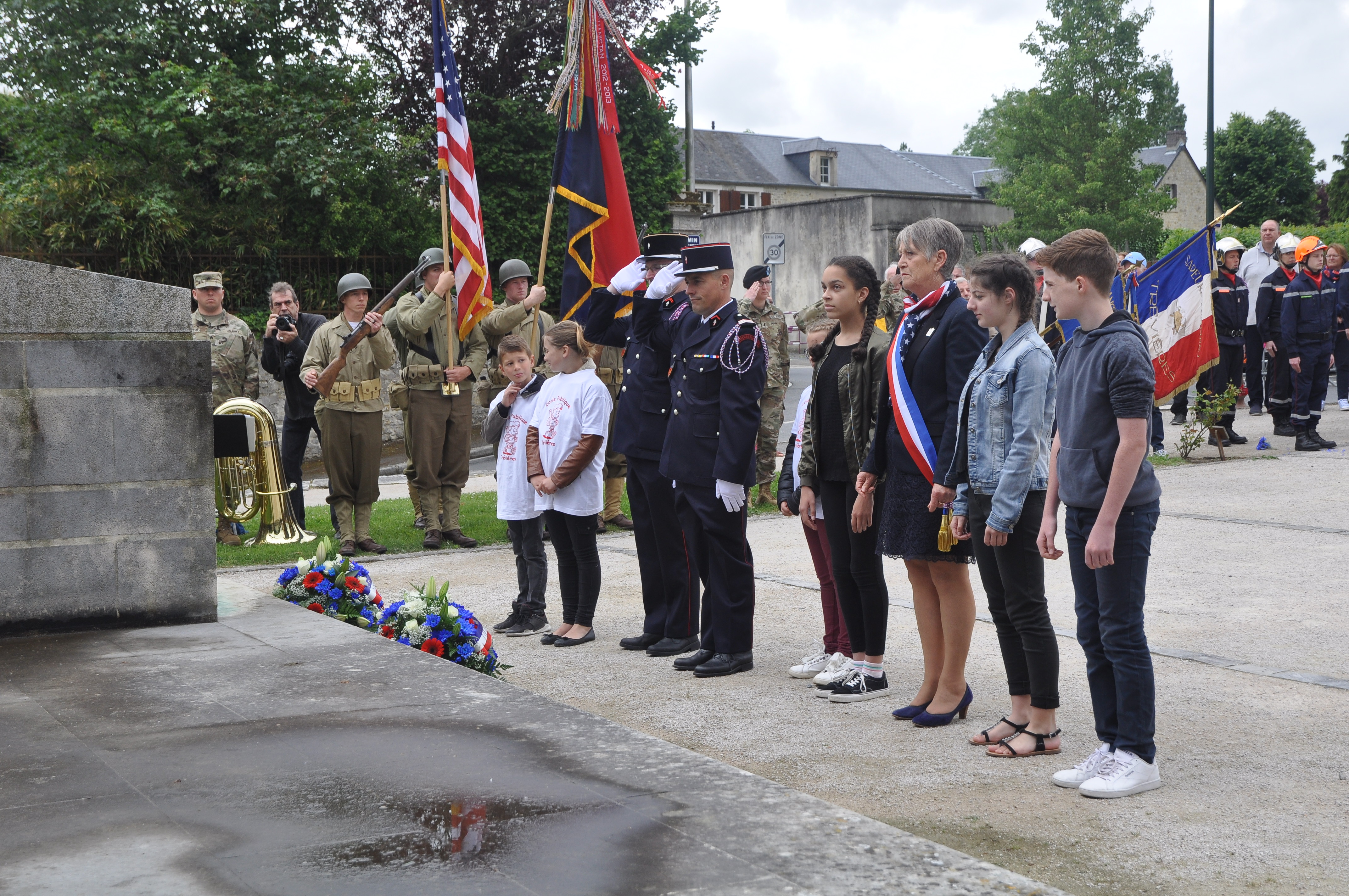 80ème anniversaire de la libération de TREVIERES : cérémonie au monuments aux morts. null France null null null null