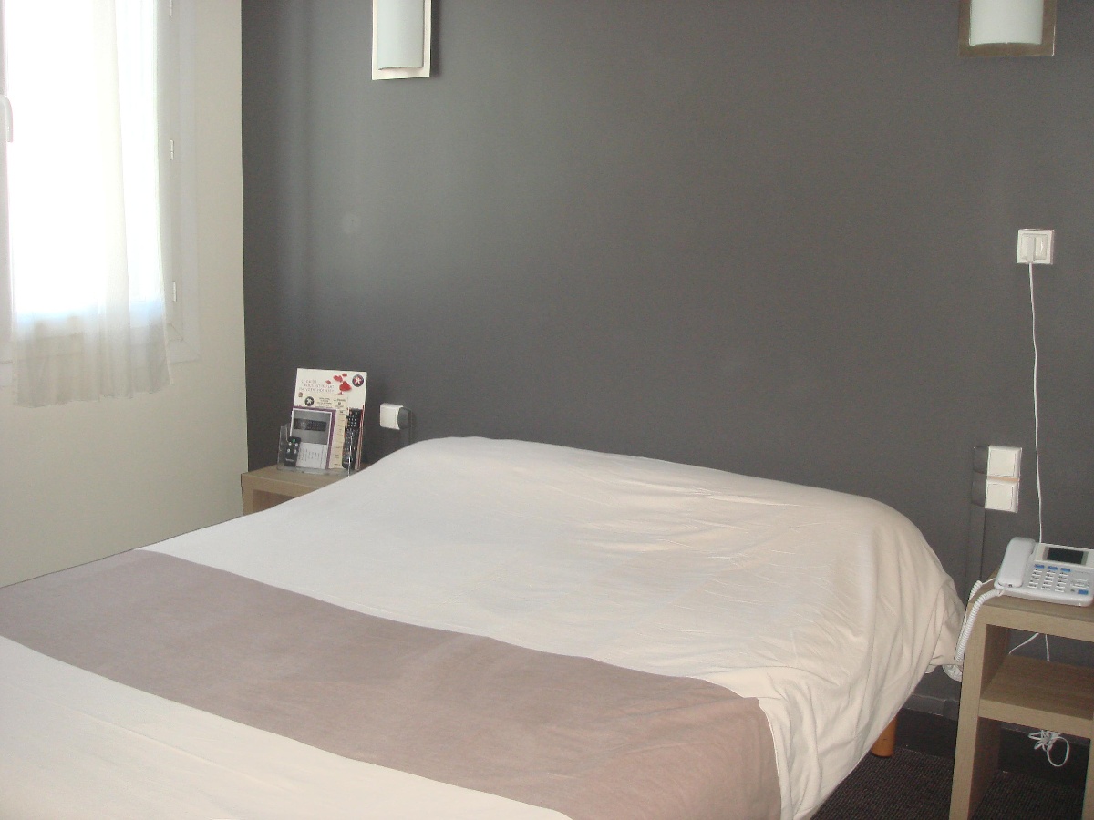 Hôtel The Originals Le Savoy, Caen - photo 2