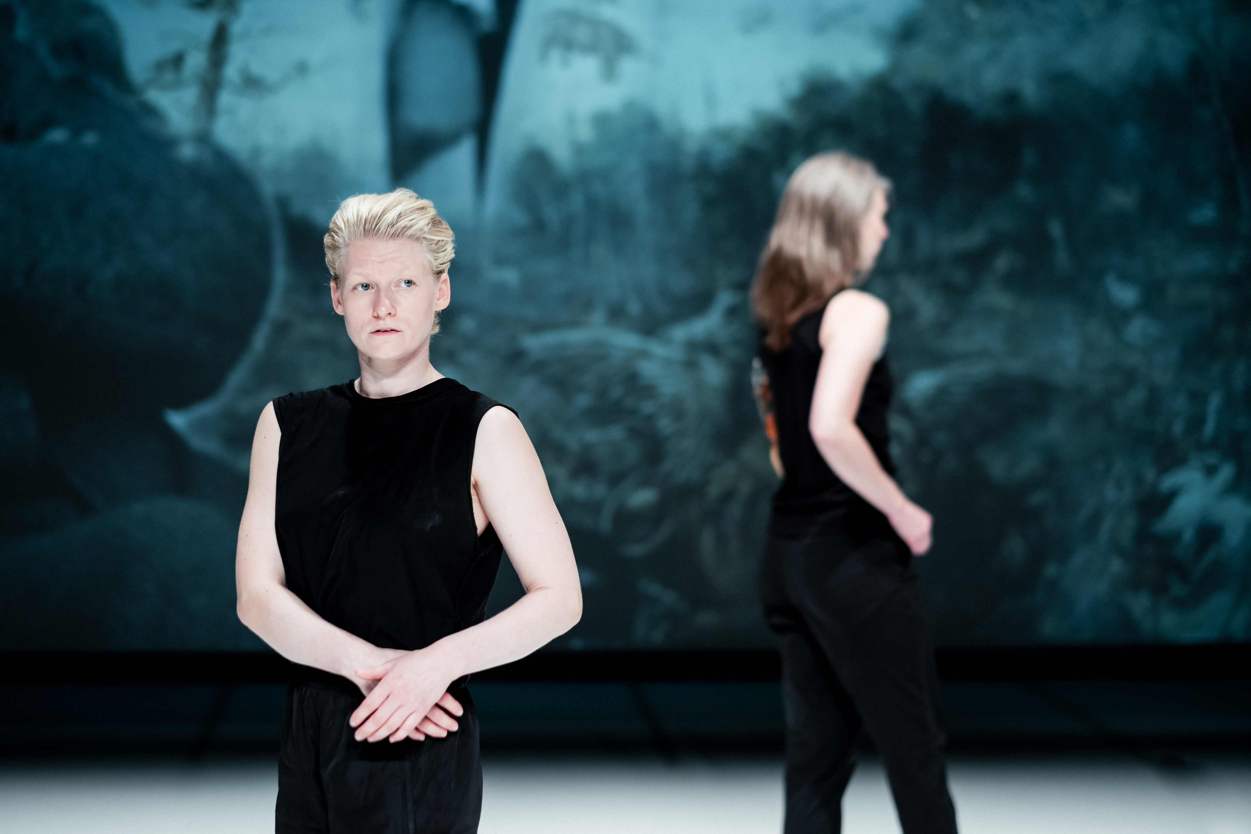 Stranger in a Familiar Landscape de Deborah Lennie