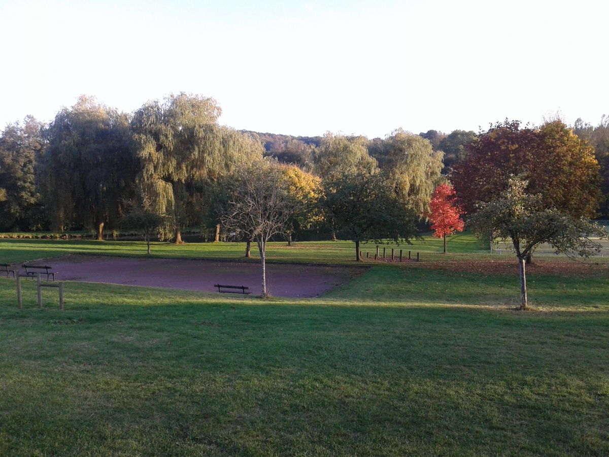 Aire de camping-car de Courtonne-la-Meurdrac, Courtonne-la-Meurdrac - photo 4