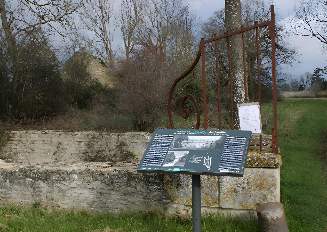 Parcours mémoriel d'Amfreville, Amfreville