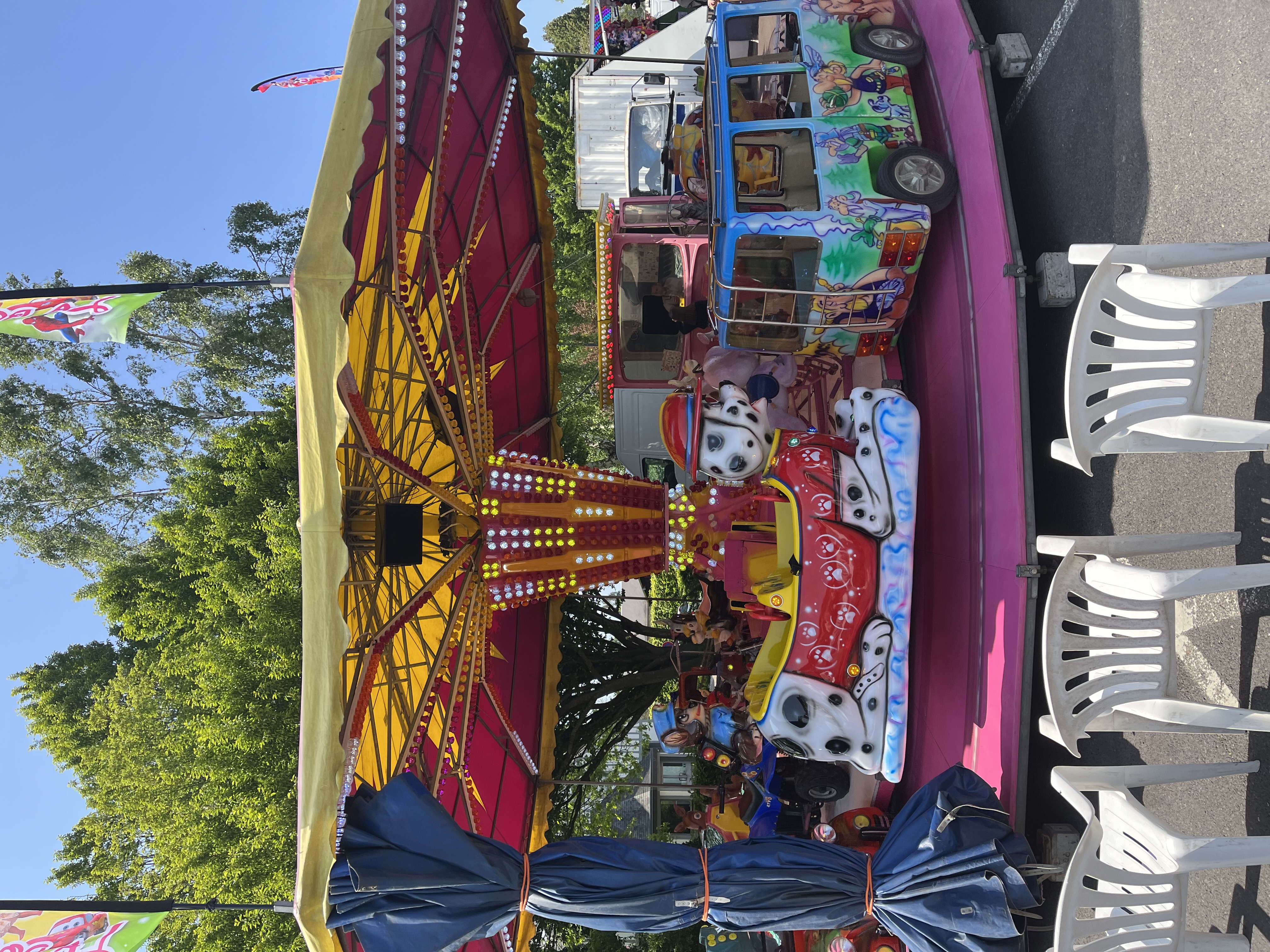 [Fête foraine]